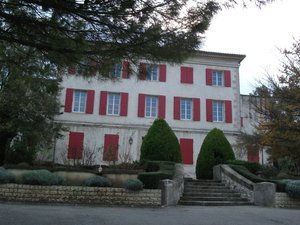 Visiter Simiane-Collongue